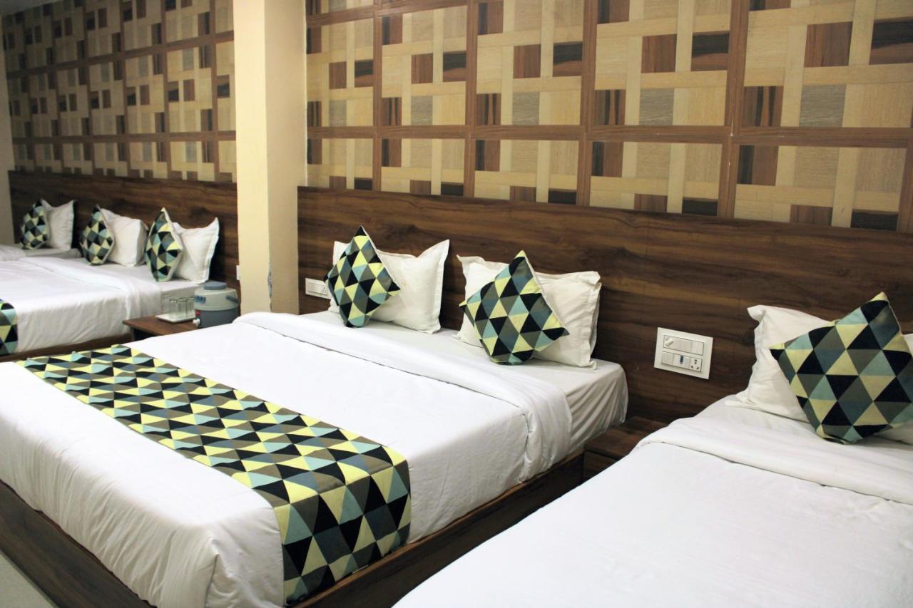 Maruti Group Of Hotels - Shri Naman นาถดวารา ภายนอก รูปภาพ