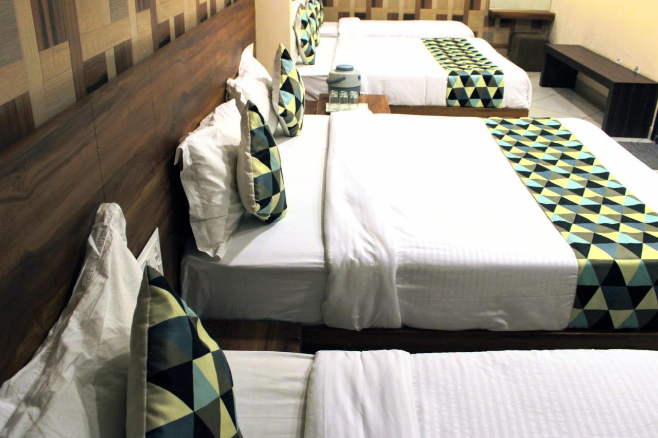 Maruti Group Of Hotels - Shri Naman นาถดวารา ภายนอก รูปภาพ
