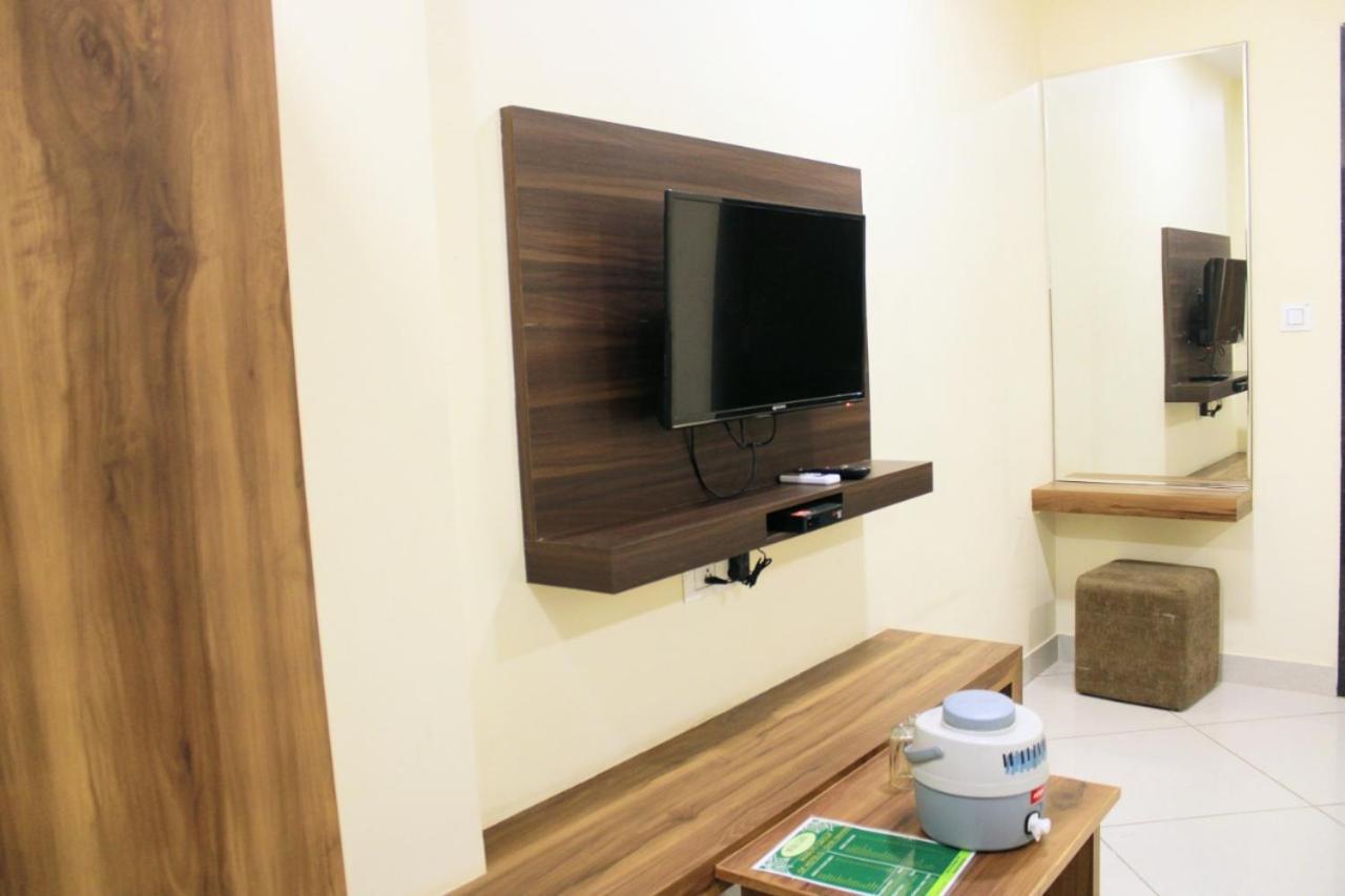 Maruti Group Of Hotels - Shri Naman นาถดวารา ภายนอก รูปภาพ